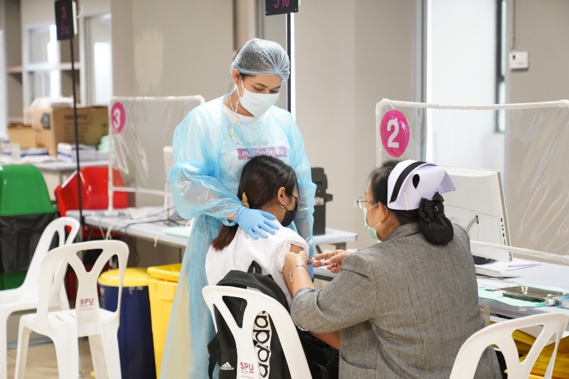 ข่าวการศึกษา - ด้วยความห่วงใย! ม.ศรีปทุม จัดฉีดวัคซีน Pfizer เข็มที่ 3 นักศึกษาและบุคลากร SPU