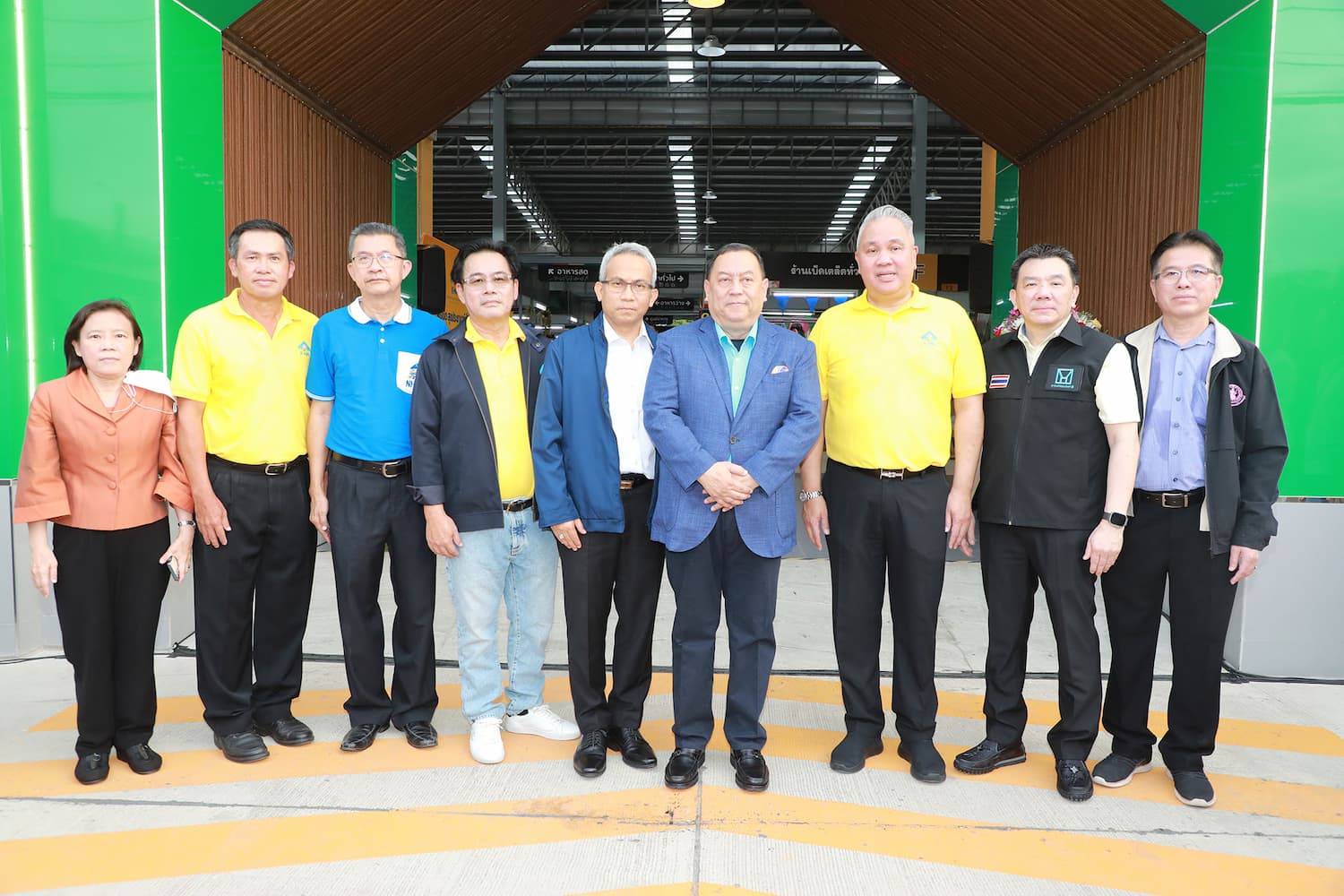 ข่าวราชการ, รัฐวิสาหกิจ - รมต.พม. ร่วมยินดีเปิดตลาด สุขประชามาร์เก็ต ฉลองกรุง อย่างเป็นทางการ ยกเป็นแหล่งเศรษฐกิจสำคัญ สร้างอาชีพและรายได้ให้ชุมชน