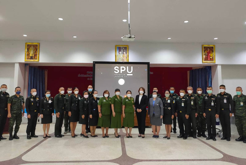ข่าวการศึกษา - คณบดีคณะนิติศาสตร์ ม.ศรีปทุม บริการวิชาการสู่สังคม กรมการสัตว์ทหารบก