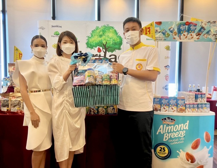 ข่าวประชาสัมพันธ์ - PR News เครือเฮอริเทจ ร่วมออกบูธสนับสนุนประเพณีงานเจ เยาวราช 2565  เถลิงถวัลย์ 70 พรรษา มหามงคล