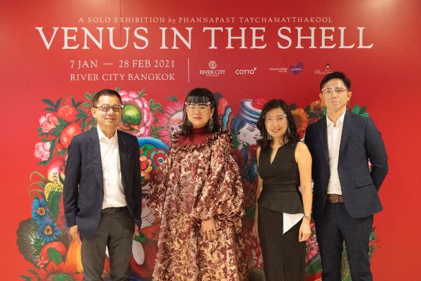 ข่าวไลฟ์สไตล์ - คอตโต้ร่วมเปิดงานนิทรรศการ ?VENUS IN THE SHELL พร้อมชมงานศิลปะบนผืนผนังจากกระเบื้องโมเสกแก้วชิ้นจิ๋ว