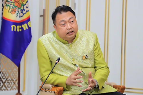 ข่าวราชการ, รัฐวิสาหกิจ - รมว.สุชาติ แจง เด็กจบใหม่มีงานทำแล้วกว่า 80 เปอร์เซ็นต์ ยันตัวเลขจากผู้ประกันตนประกันสังคม