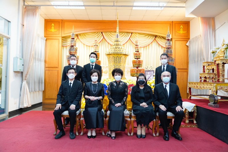 ข่าวการศึกษา - ม.ศรีปทุม เป็นเจ้าภาพสวดพระอภิธรรม พลเรือโท คำนวณ ปุณศรี บิดาอาจารย์กิติกุล ผู้ช่วยอธิการบดีด้านบริหารทรัพยากรมนุษย์