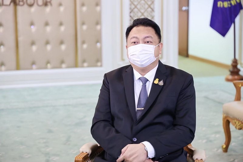 ข่าวราชการ, รัฐวิสาหกิจ - รมว.สุชาติ ขานรับนโยบายนายกฯ สั่ง กสร.สร้างความเข้าใจสิทธิ หน้าที่ของนายจ้าง ลูกจ้าง กรณีโควิด-19