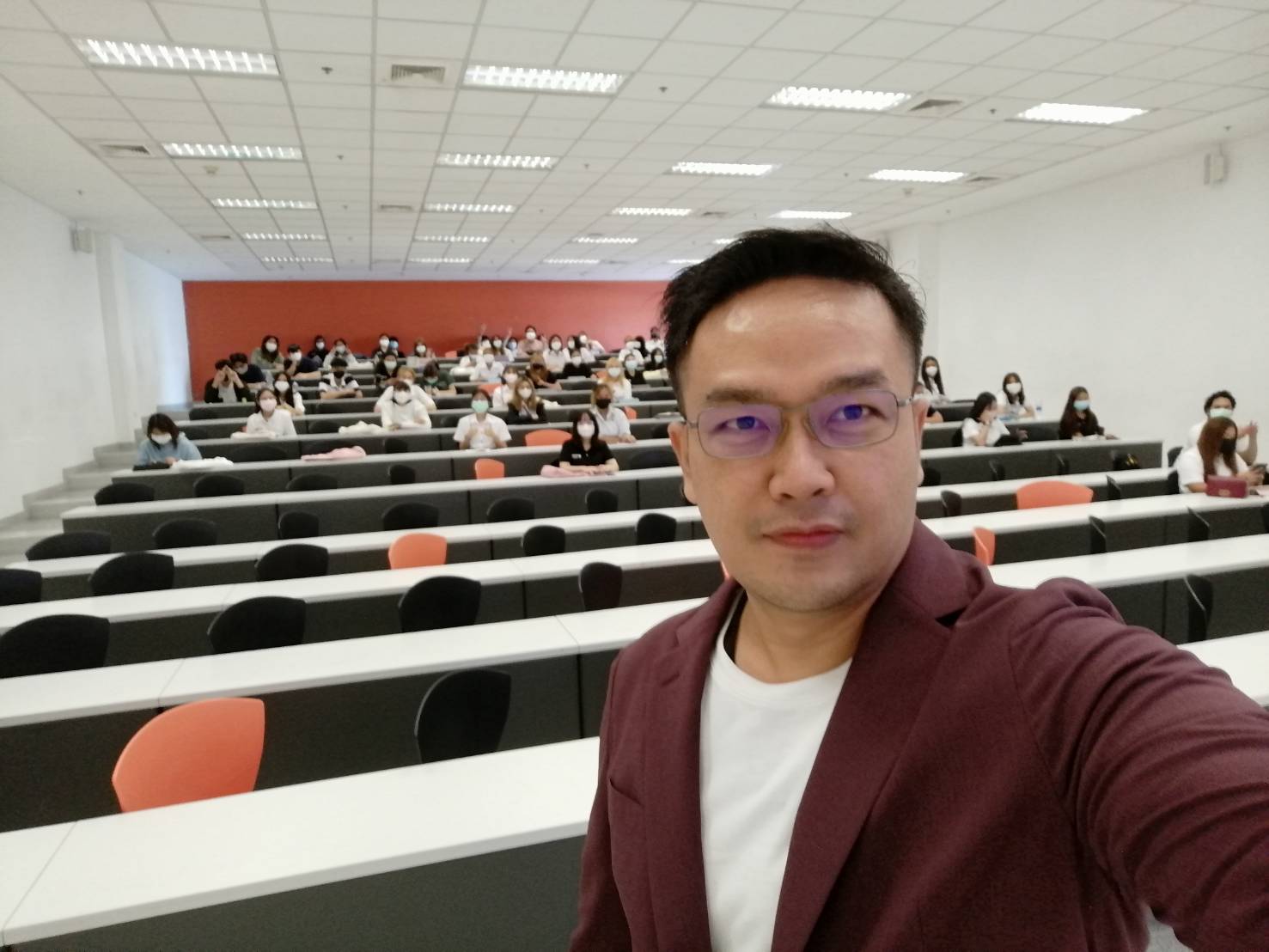 ข่าวการศึกษา - คณะบัญชี ม.กรุงเทพจัดบรรยายหัวข้อ ?เทคโนโลยีกับการบัญชียุคดิจิทัล? โดย อ.กษิภัท ธนิตธนาคุณ