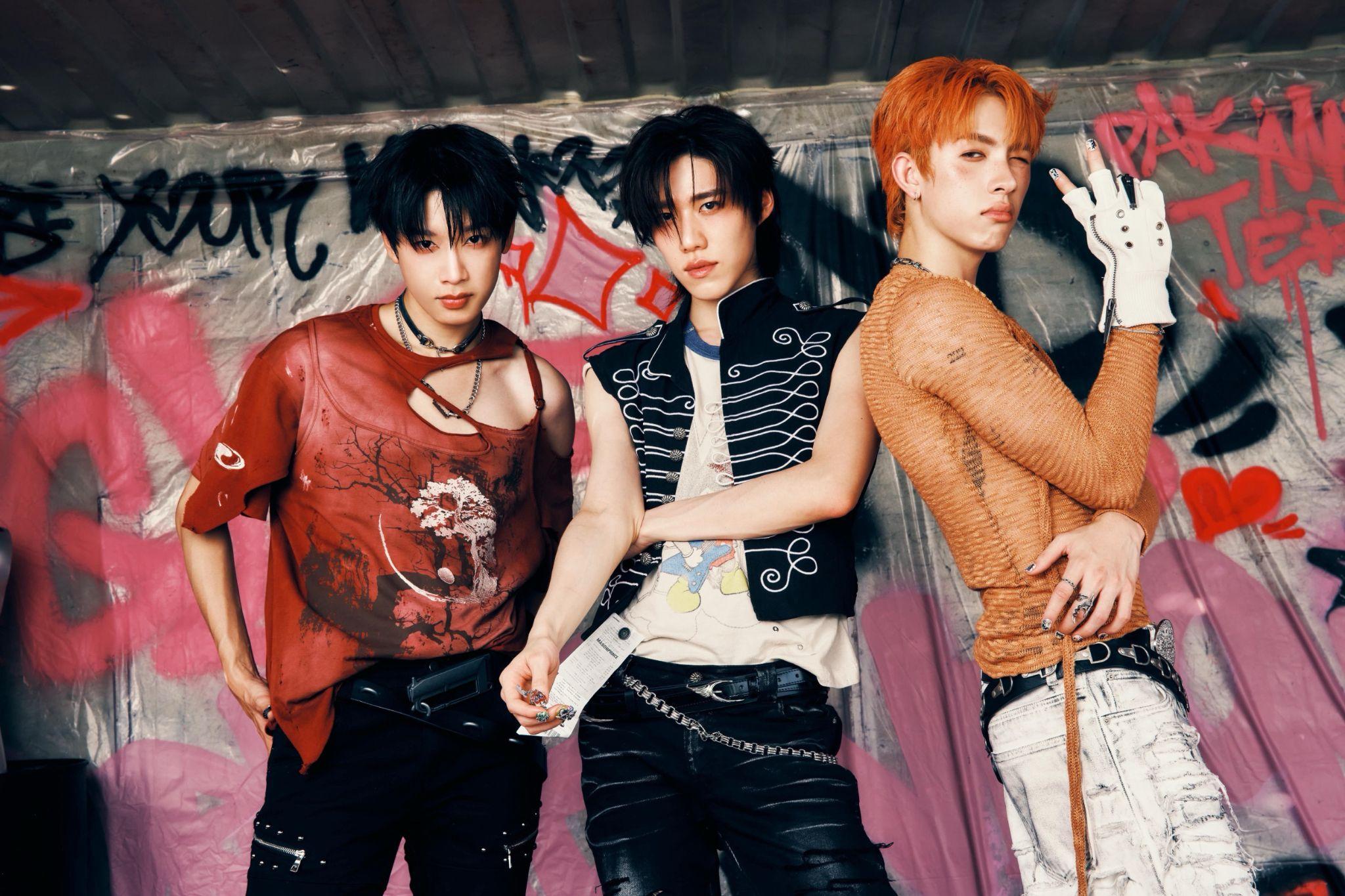 ข่าวบันเทิง - อวยแฟนขั้นสุด! “ปักเมนแฟน (I STAN YOU)” เพลง OST “GELBOYS 2 ตกอยู่ในสถานะติ่งแฟน” จาก PURPLE NEON รวม PP KRIT,NEX OF BUS และ ONGLEE PROXIE