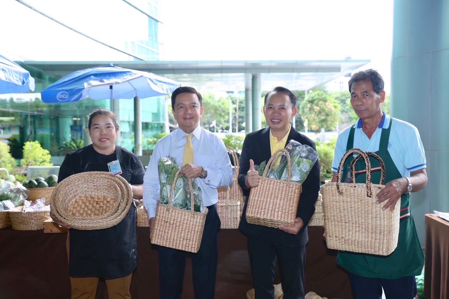 ข่าวธุรกิจ, สังคม - ปตท. ชูกลยุทธ์เด่น สร้างผลประกอบการแข็งแกร่ง ผ่านความผันผวน เติบโตคู่กับสังคมไทย