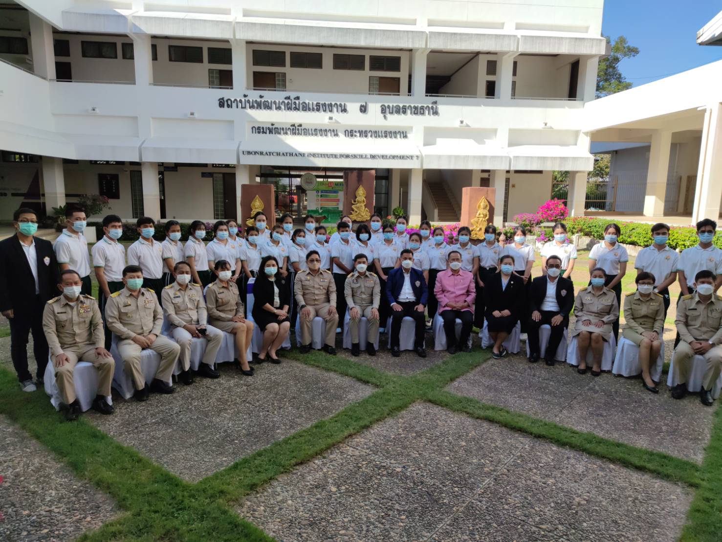ข่าวราชการ, รัฐวิสาหกิจ - จังหวัดอุบลฯ จัดฝึกอาชีพผู้ดูแลผู้สูงอายุ หวังสร้างความเข้มแข็งของเศรษฐกิจฐานราก