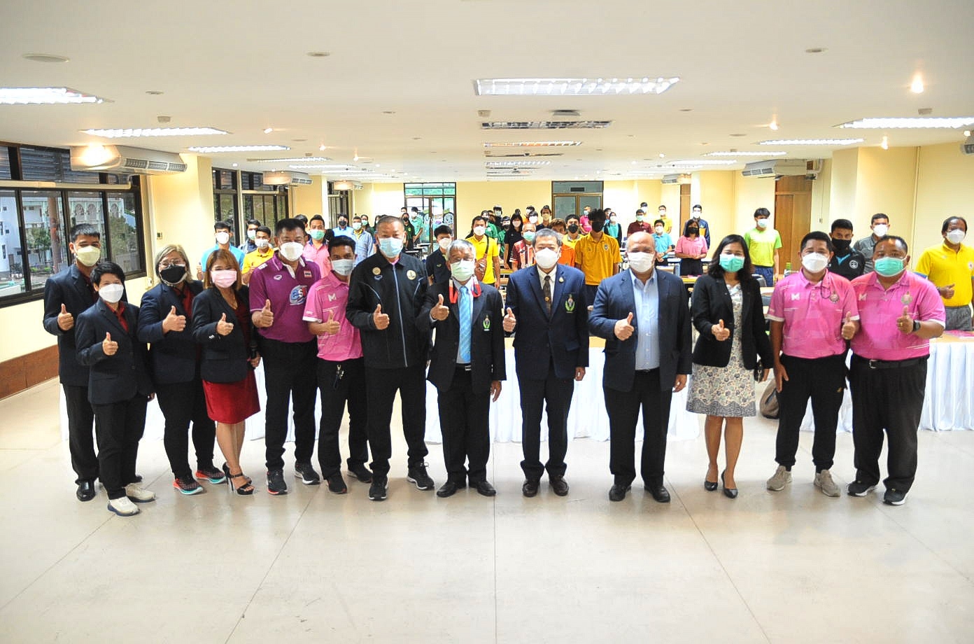 ข่าวราชการ, รัฐวิสาหกิจ - รองอธิบดีกรมพลศึกษา เป็นประธาน พิธีเปิดการอบรมผู้ฝึกสอนกีฬาวอลเลย์บอลและฟุตซอล ระดับพื้นฐาน