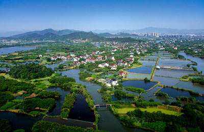 ข่าวพลังงาน, สิ่งแวดล้อม - Xinhua Silk Road: อำเภอเต๋อชิงยึดแนวคิดการพัฒนาสีเขียวในการสร้างภูมิทัศน์สวนสวยทันสมัยในระดับสากล
