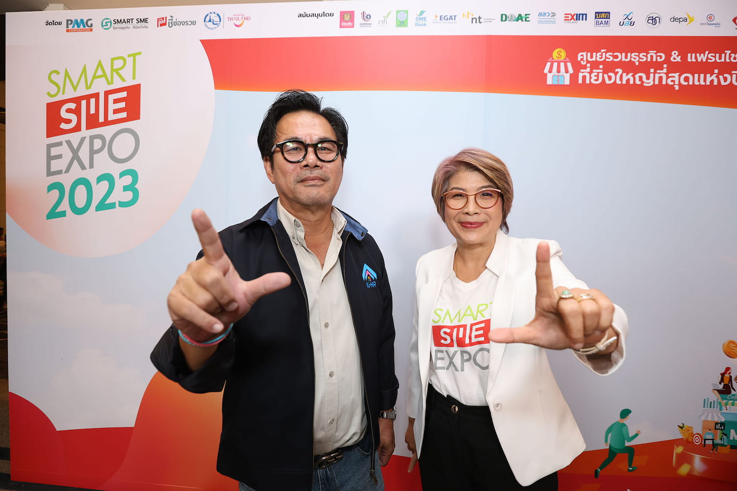 ข่าวธุรกิจ, สังคม - บอส เคหะสุขประชา พาลูกทีมร่วมงาน SMART SME EXPO 2023 หมายมั่นชวนแฟรนไชส์ชั้นนำ ปั้น สุขประชามาร์เก็ต ฉลองกรุง ร่วมกัน