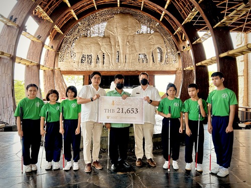 ข่าวประชาสัมพันธ์ - PR News โรงแรมเซ็นทาราแกรนด์มิราจ พัทยา มอบเงินบริจาคแก่โรงเรียนสอนคนตาบอดพระมหาไถ่พัทยา