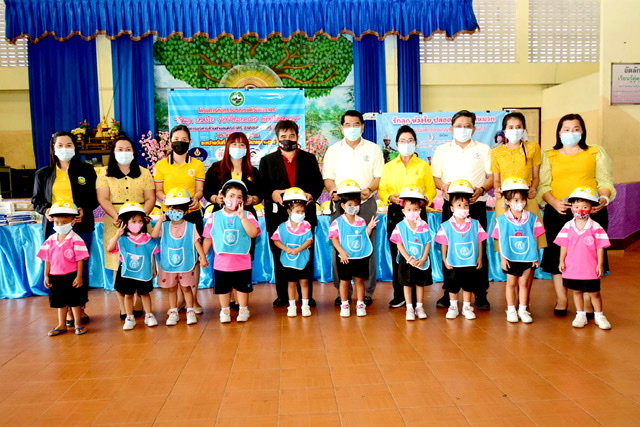 ข่าวสุขภาพ - ชมรมช่างภาพการเมืองจับมือเครือข่าย รณรงค์สร้างวินัยขับขี่ปลอดภัยให้เด็กเล็ก