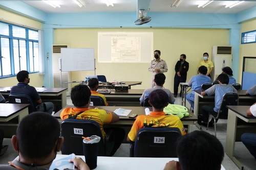 ข่าวราชการ, รัฐวิสาหกิจ - พัฒนาแรงงานนนท์จัดฝึก ยก-ทด ช่างไฟ 