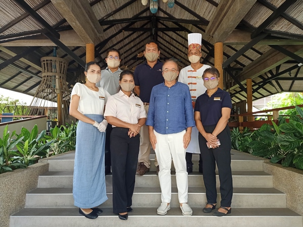 ข่าวโควิด-19 (ยกเลิก) - Cape Panwa Hotel, Phuket Staff Are Vaccinated Against COVID-19
