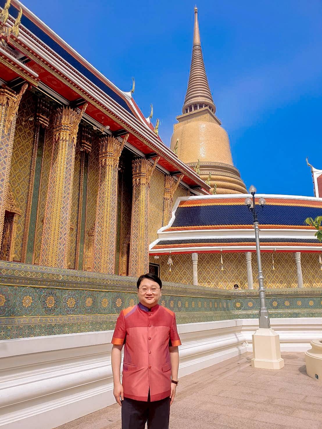 ข่าวศิลปะ, วัฒนธรรม - พลัฏฐ์ ศิริกุลพิสุทธิ์  และคณะ  ขอพระราชทานวโรกาสเข้าเฝ้าสมเด็จพระสังฆราช