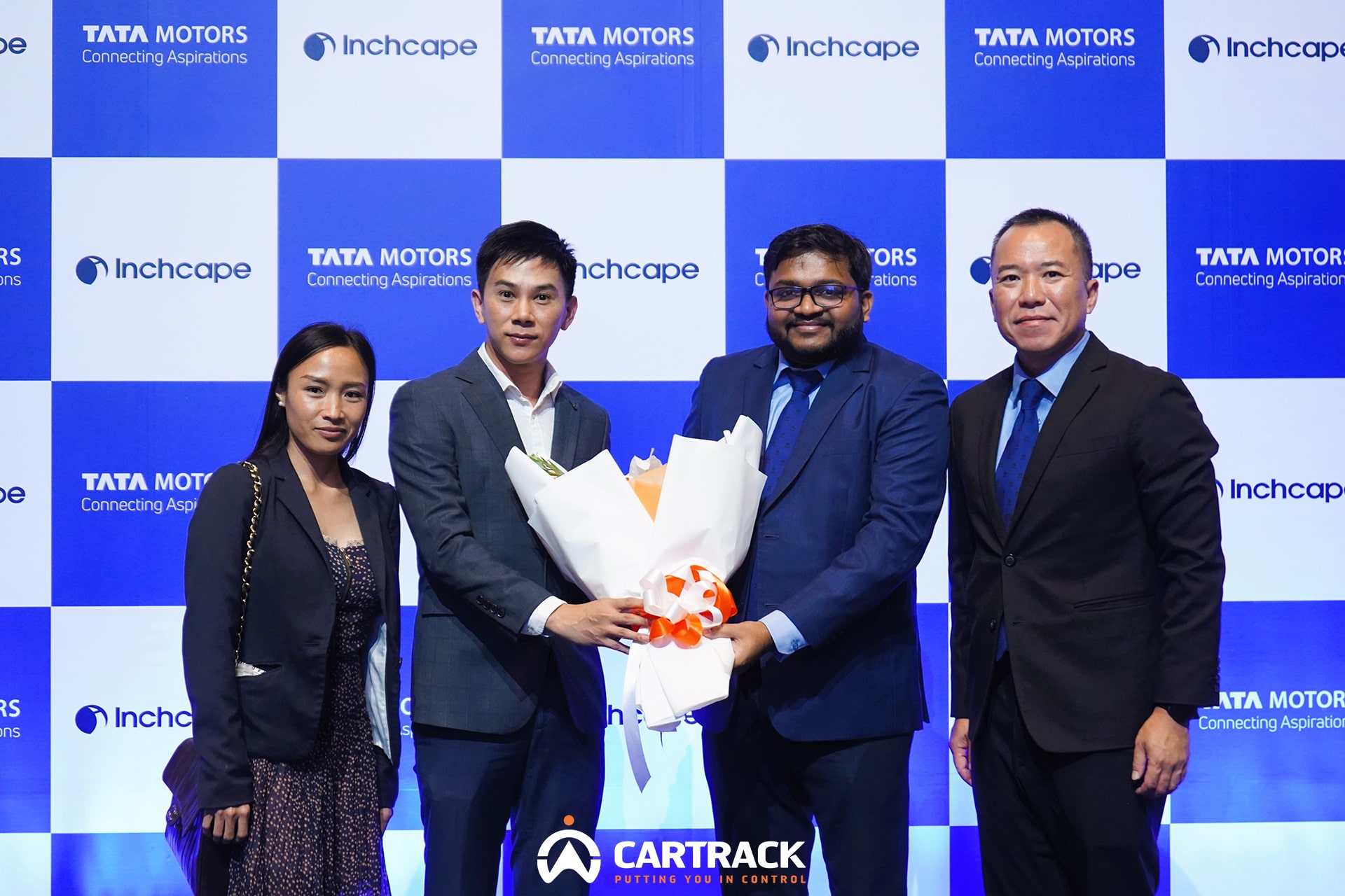 ข่าวยานยนต์ - Cartrack จับมือ TATA Motors เปิดตัวระบบ Telematics กับรถใช้งานรุ่นใหม่ส่งท้ายปี