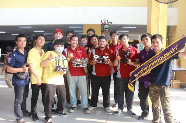 ข่าวการศึกษา - วิศวะ DPU สุดเจ๋ง คว้าแชมป์แข่งหุ่นยนต์ ซีอาร์ยู โรบอทเกมส์ ปี 63