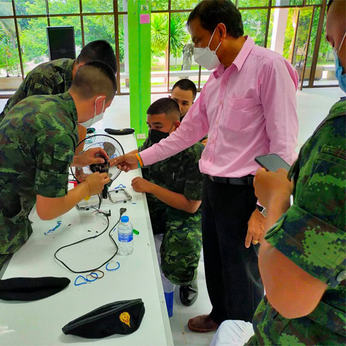 ข่าวราชการ, รัฐวิสาหกิจ - สนพ.ชุมพร ฝึกอาชีพช่างซ่อมอุปกรณ์ไฟฟ้า ให้แก่ทหารเกณฑ์ก่อนปลดประจำการ 