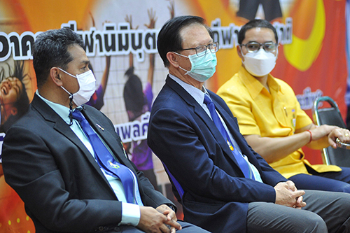 ข่าวราชการ, รัฐวิสาหกิจ - อธิบดีกรมพลศึกษา พร้อมด้วยคณะผู้บริหาร ร่วมรับชมและให้กำลังใจนักกีฬา ในการแข่งขันกีฬาวอลเลย์บอล