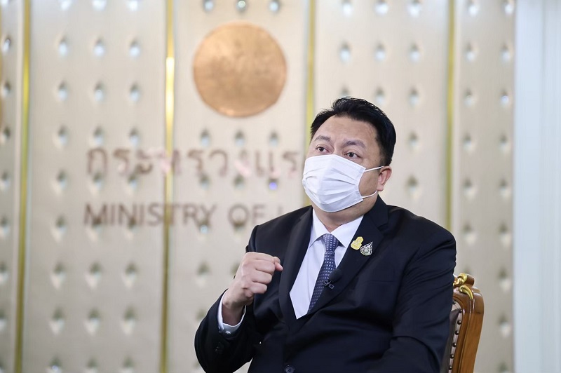 ข่าวราชการ, รัฐวิสาหกิจ - รมว.เฮ้ง ห่วงลูกจ้าง อุบัติเหตุไซต์ก่อสร้าง 2 แห่ง ย้ำ! นายจ้างให้ปฏิบัติตามมาตรการด้านความปลอดภัย