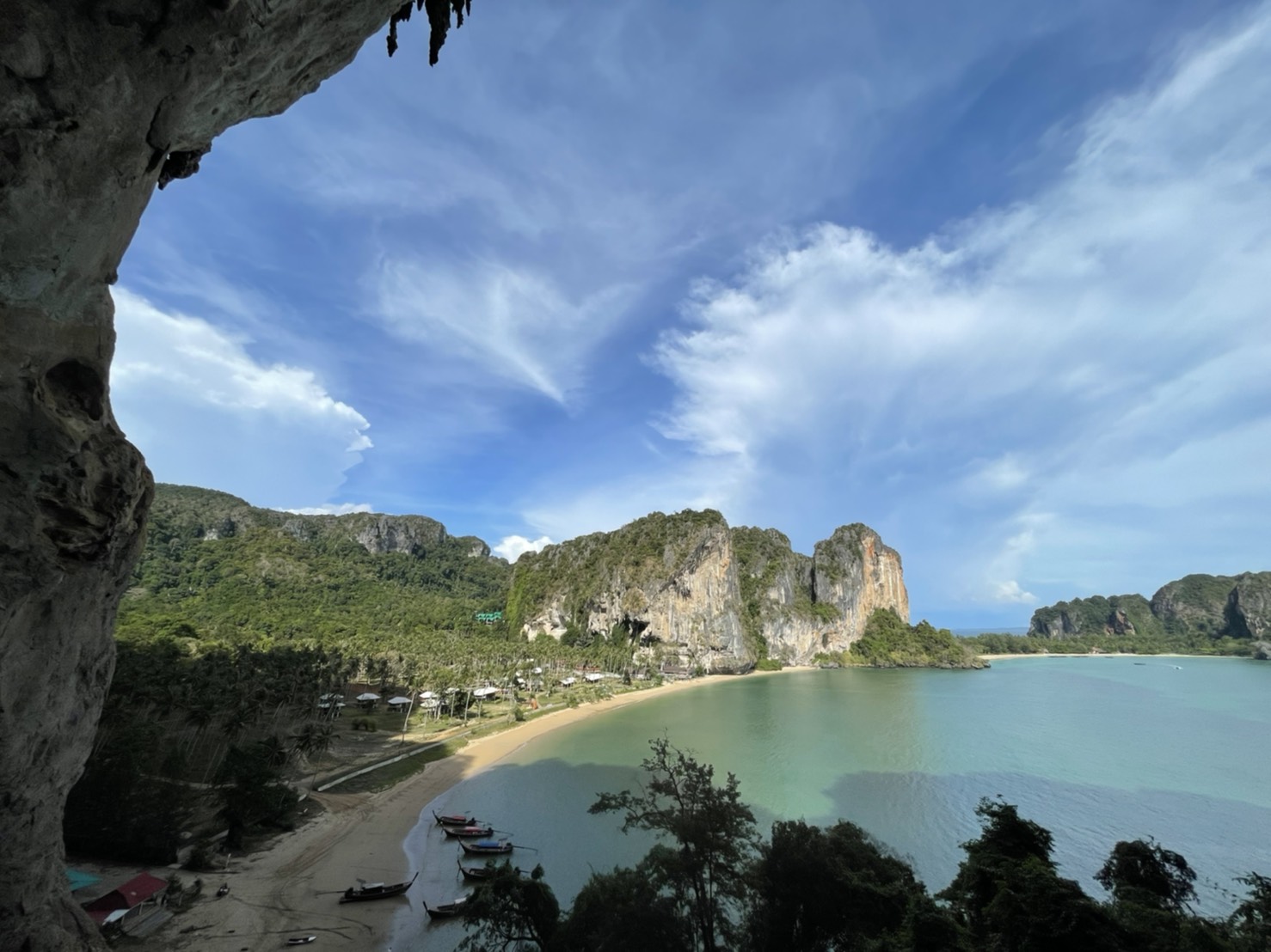ข่าวท่องเที่ยว - ท่องเที่ยวหาดต้นไทรไม่มีเหงา กับกิจกรรม IG Tour  ของ ทินิดี ไฮด์อเวย์ ต้นไทร บีช กระบี่