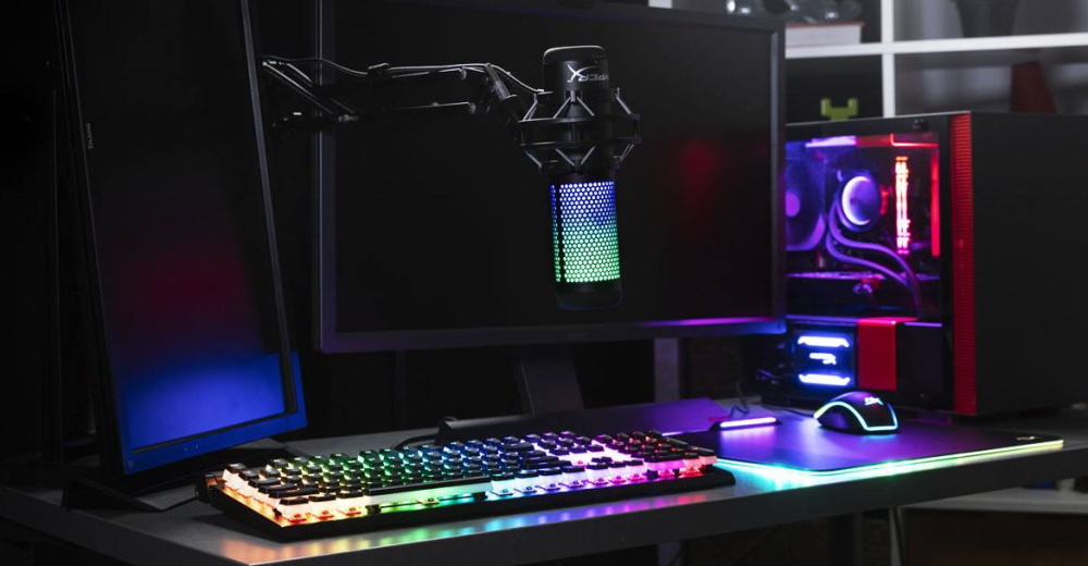 ข่าวไอที - จัดโต๊ะคอมแบบ 2-in-1  กลางวันทำงาน กลางคืนเล่นเกม