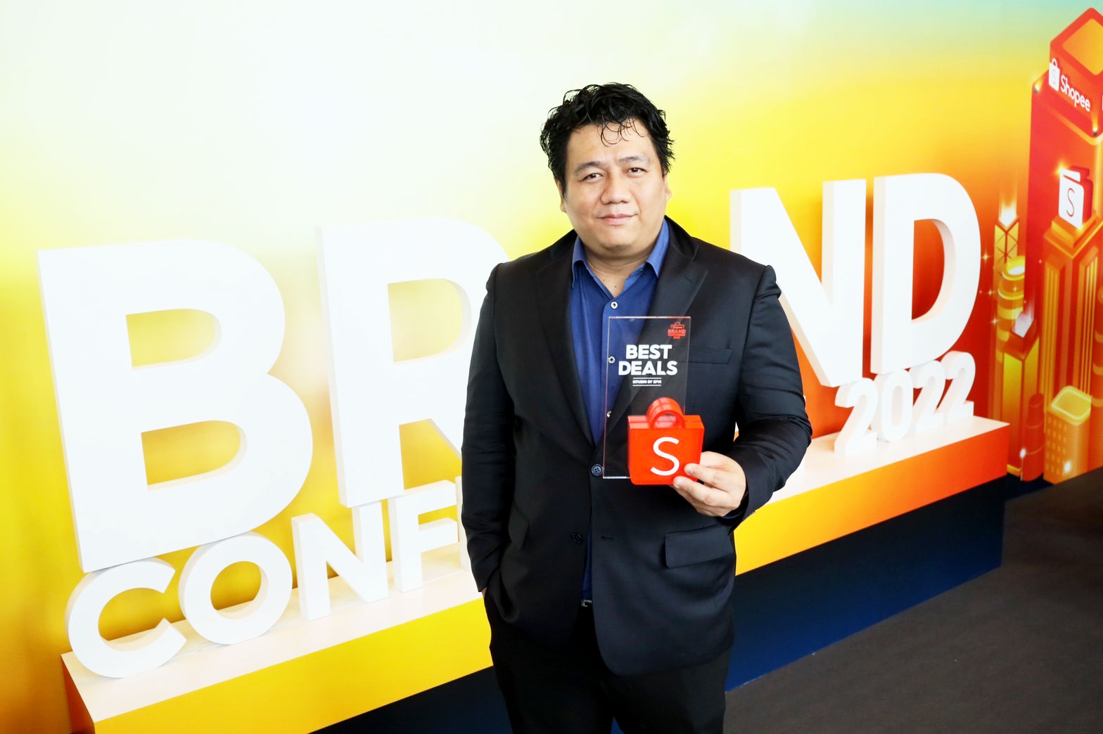 ข่าวสินค้า, บริการ - iStudio by SPVi คว้ารางวัล Best Deals ในงาน Shopee Brand Conference 2022 ย้ำภาพแบรนด์ผู้จัดจำหน่ายอุปกรณ์อิเล็กทรอนิกส์ ยืน 1 ในใจนักช้อปออนไลน์