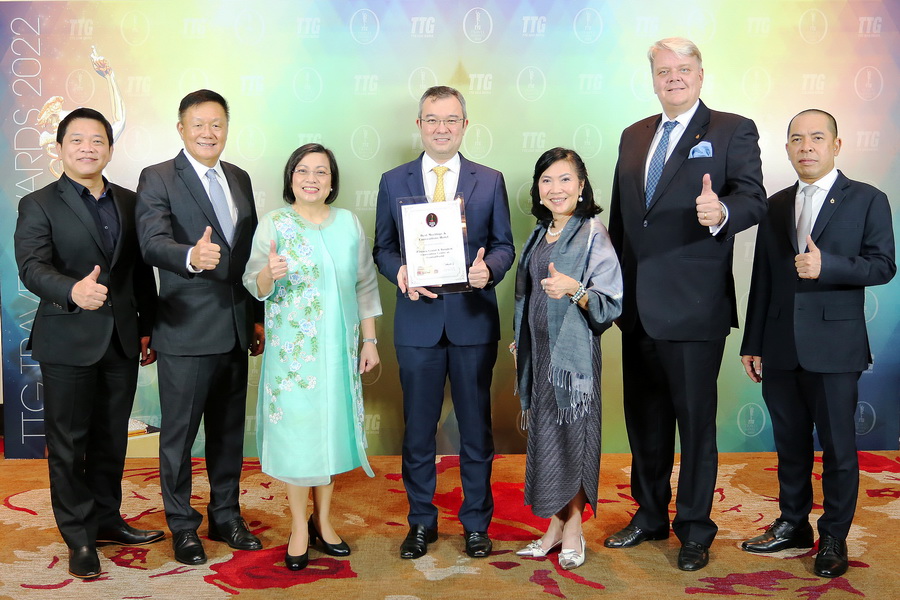 ข่าวประชาสัมพันธ์ - PR News ปรบมือดังๆ โรงแรมเซ็นทาราแกรนด์ฯ เซ็นทรัลเวิลด์ รับรางวัล  โรงแรมเพื่อการจัดประชุมและสัมมนายอดเยี่ยม