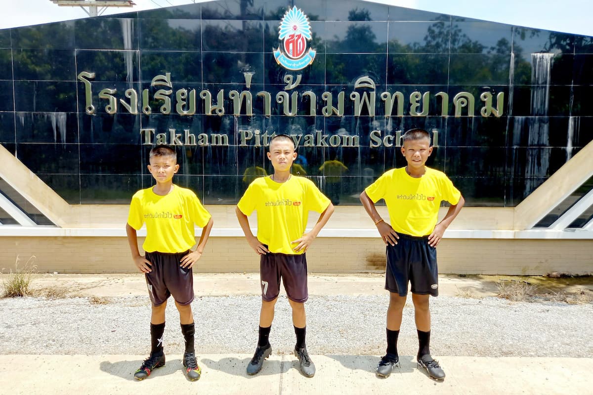 ข่าวกีฬา - ไวไวคิดส์ ฟุตบอลคลินิก ป้อนฝันเด็กไทย ปูทางสู่นักฟุตบอลอาชีพ