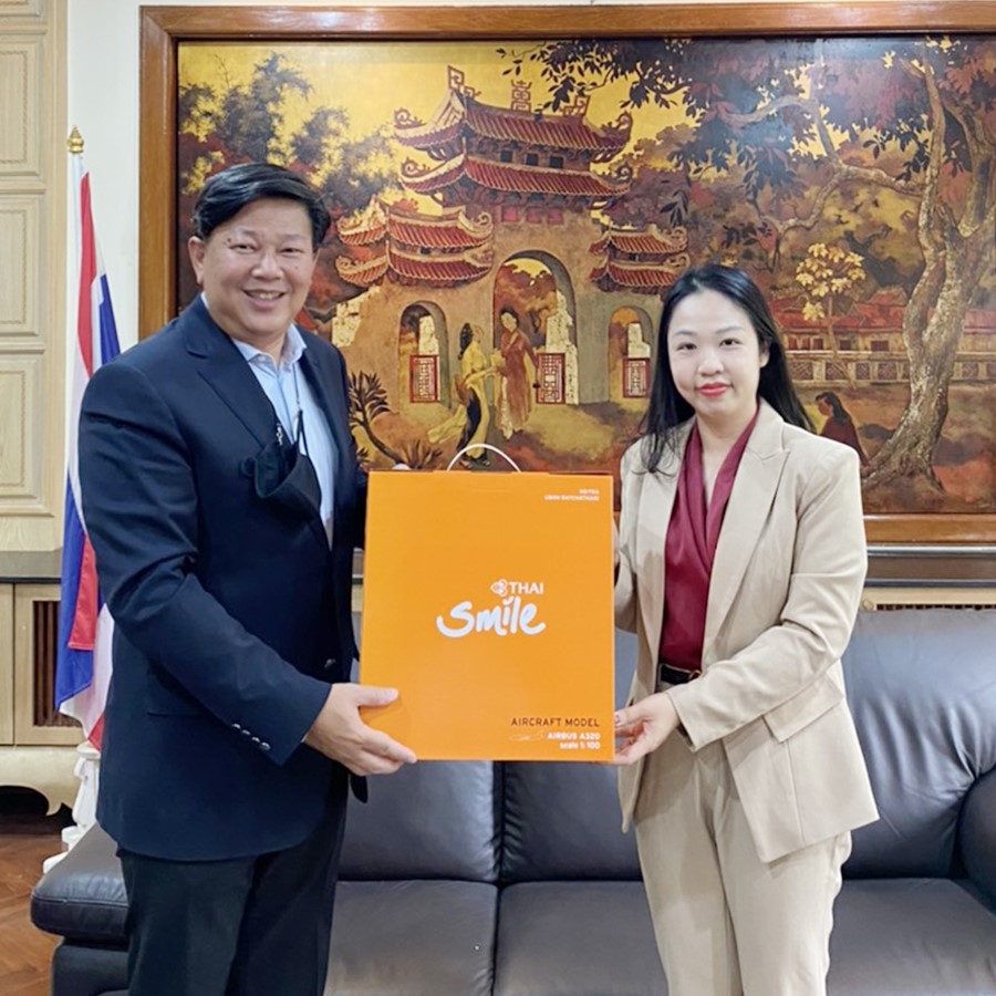 ข่าวท่องเที่ยว - ไทยสมายล์ เข้าพบเลขานุการเอกฯ ณ สถานเอกอัครราชทูตเวียดนามประจำประเทศไทย 