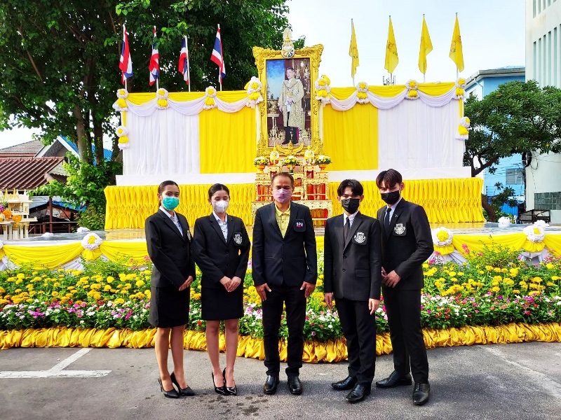 ข่าวการศึกษา - ผู้แทนนักศึกษา ม.ศรีปทุม เข้าร่วมพิธีถวายพระพรชัยมงคลสมเด็จพระเจ้าอยู่หัว สำนักงานเขตจตุจักร