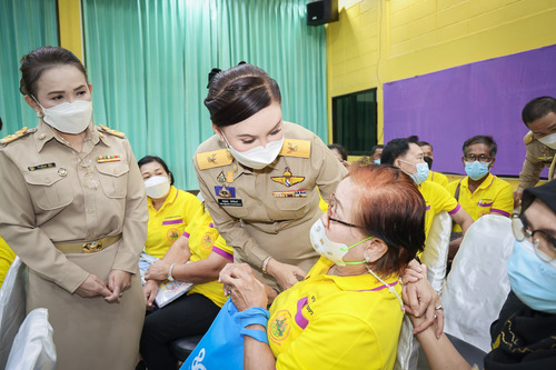 ข่าวราชการ, รัฐวิสาหกิจ - รมว.เฮ้ง ส่ง?ที่ปรึกษา?เปิดอบรมอาสาสมัครแรงงาน สร้างเครือข่ายขจัดยาเสพติดในสถานประกอบการ
