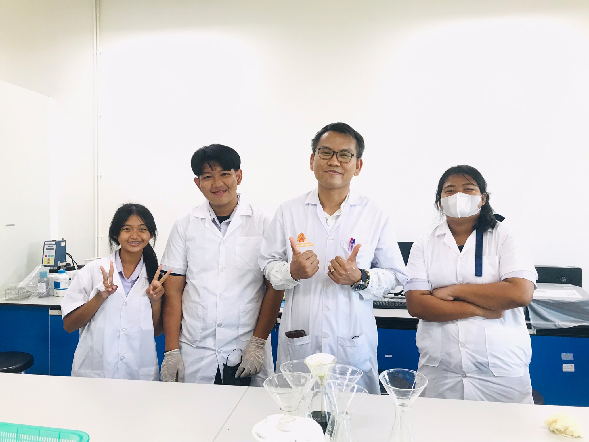 ข่าวการศึกษา - อาจารย์คณะอุตสาหกรรมเกษตร มจพ.ร่วมเป็นที่ปรึกษาโครงงานพิเศษด้านวิทยาศาสตร์แก่นักเรียนศรีรักษ์ราษฎร์บำรุง จ.ปราจีนบุรี