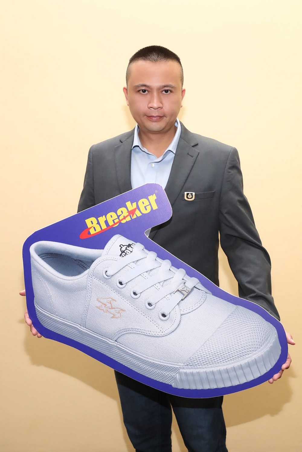 ข่าวธุรกิจ, สังคม - เอส.ซี.เอส. ปรับแผนรับมือเลื่อนเปิดเทอม