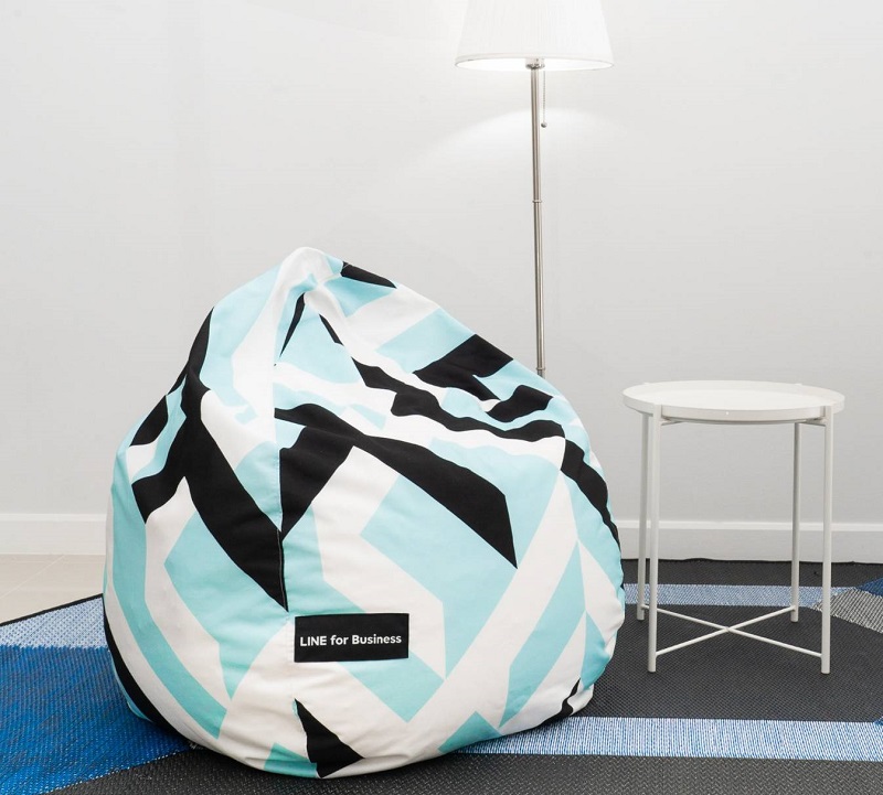 ข่าวไอที - ส่องผลงานดีไซน์สุดเก๋ จากการร่วมมือของ LINE และ PDM แบรนด์ดีไซน์ไทยมาแรง