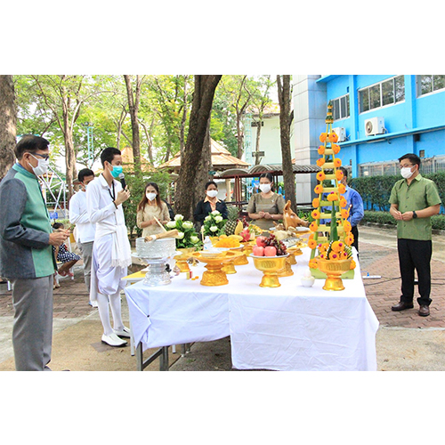 ข่าวการศึกษา - วิทยาลัยการฝึกหัดครู มรภ.พระนคร จัดพิธีบวงสรวงสิ่งศักดิ์สิทธิ์อาคารเรียนประถมสาธิต