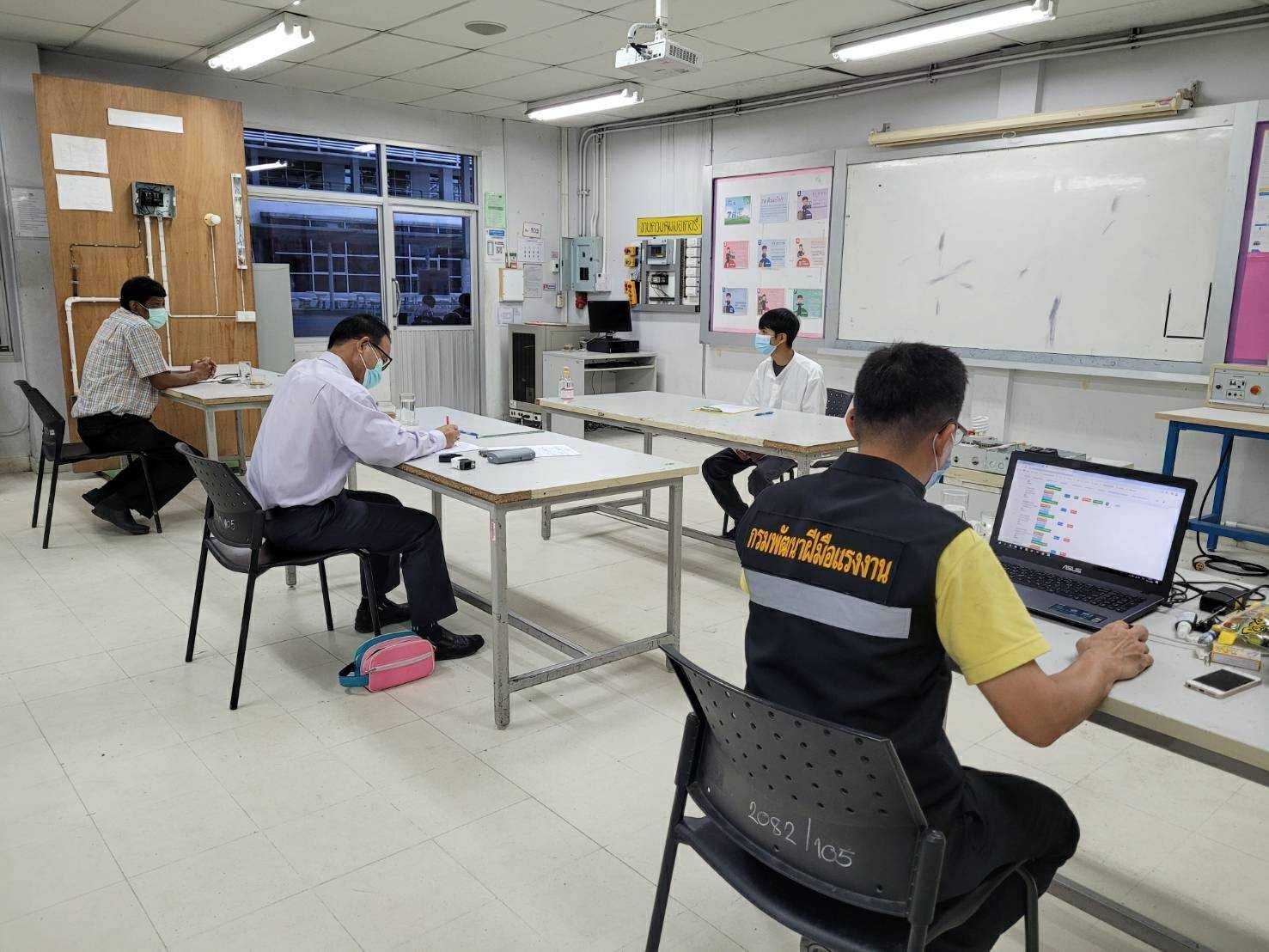 ข่าวราชการ, รัฐวิสาหกิจ - พัฒนาแรงงานนนท์ ประเมินช่างไฟฟ้า 