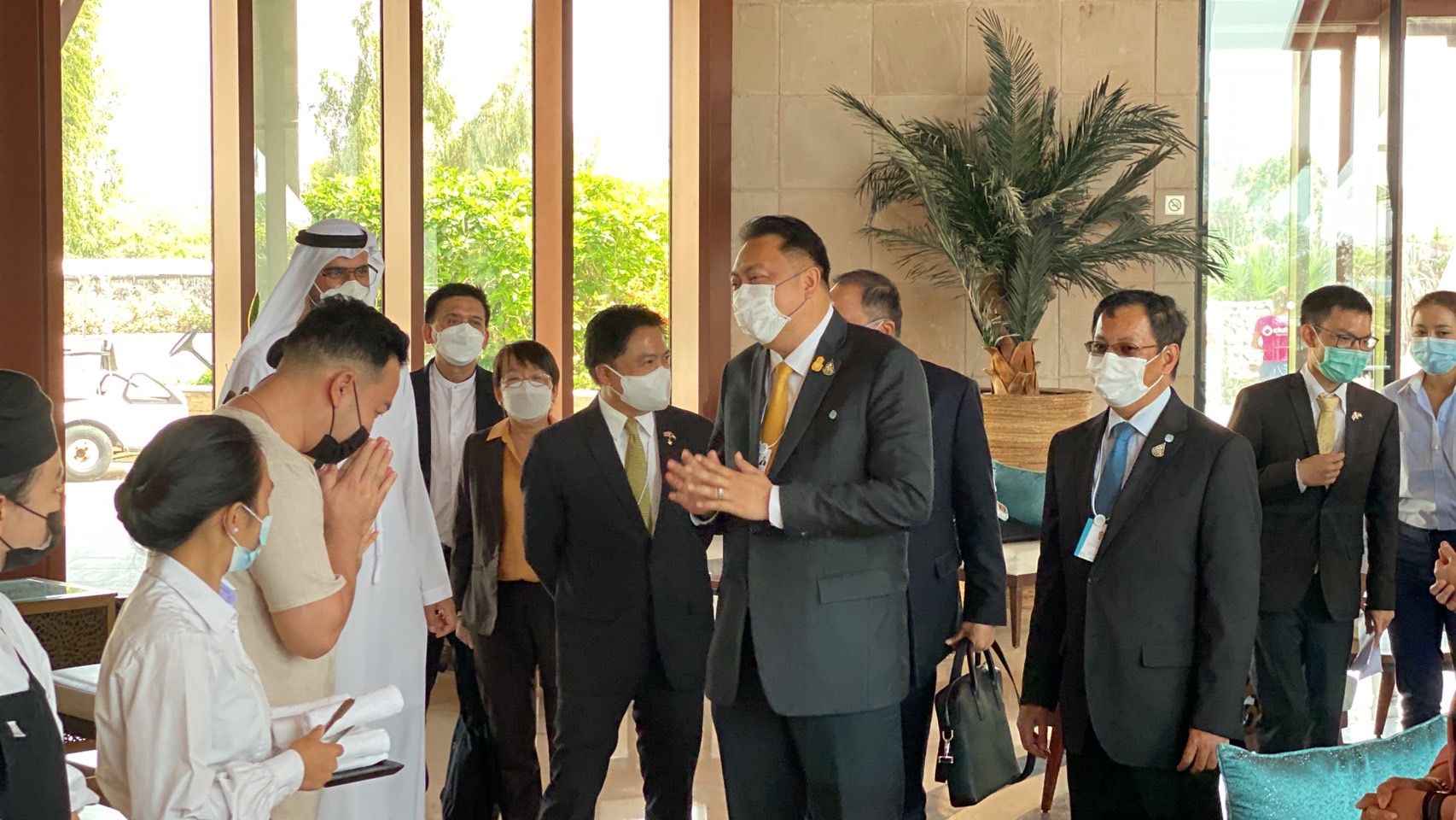 ข่าวราชการ, รัฐวิสาหกิจ - แรงงานไทยเนื้อหอม!! ดูไบต้องการเชฟร้านอาหาร นวดสปาจำนวนมาก ให้ค่าจ้างสูง