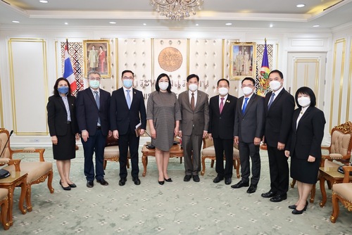 ข่าวราชการ, รัฐวิสาหกิจ - รมว.สุชาติ มอบ?เลขาสุเทพ?ต้อนรับ รมว.แรงงานฯ มองโกเลีย หารือกระชับความร่วมมือด้านแรงงาน