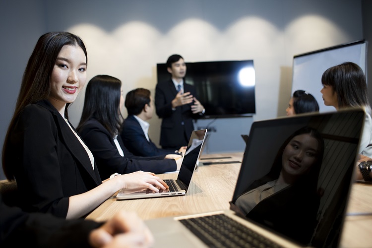 ข่าวการศึกษา - หลักสูตรออนไลน์ การบริหารงานบุคคลและทีมงานด้วยเทคนิคสมัยใหม่ โดย วิทยาลัยดุสิตธานี